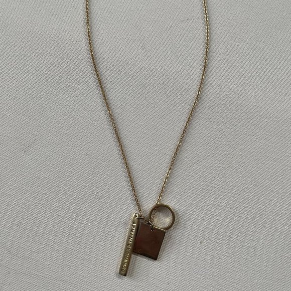 VINTAGE  ARMANI EXCHANGE necklace with ring, Tag AIX, and Maker Mark Pendants - Picture 5 of 5